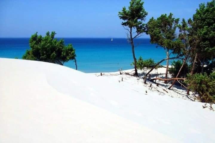 Villa Piscinas Eksteriør bilde